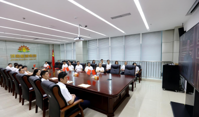 ���Ͽ�ʱ�������ŵ�Ա�ɲ�ְ��ԢĿ��ף�й�����������100������